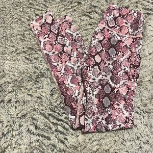 NWOT Victoria’s Secret Knockout Leggings XS